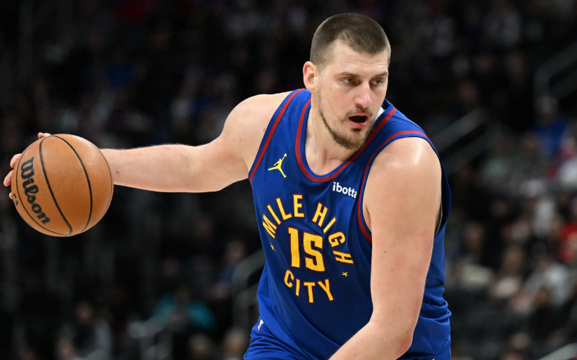 NBA国际球员最强阵容：姚明难上榜，东契奇也只能打第六人
