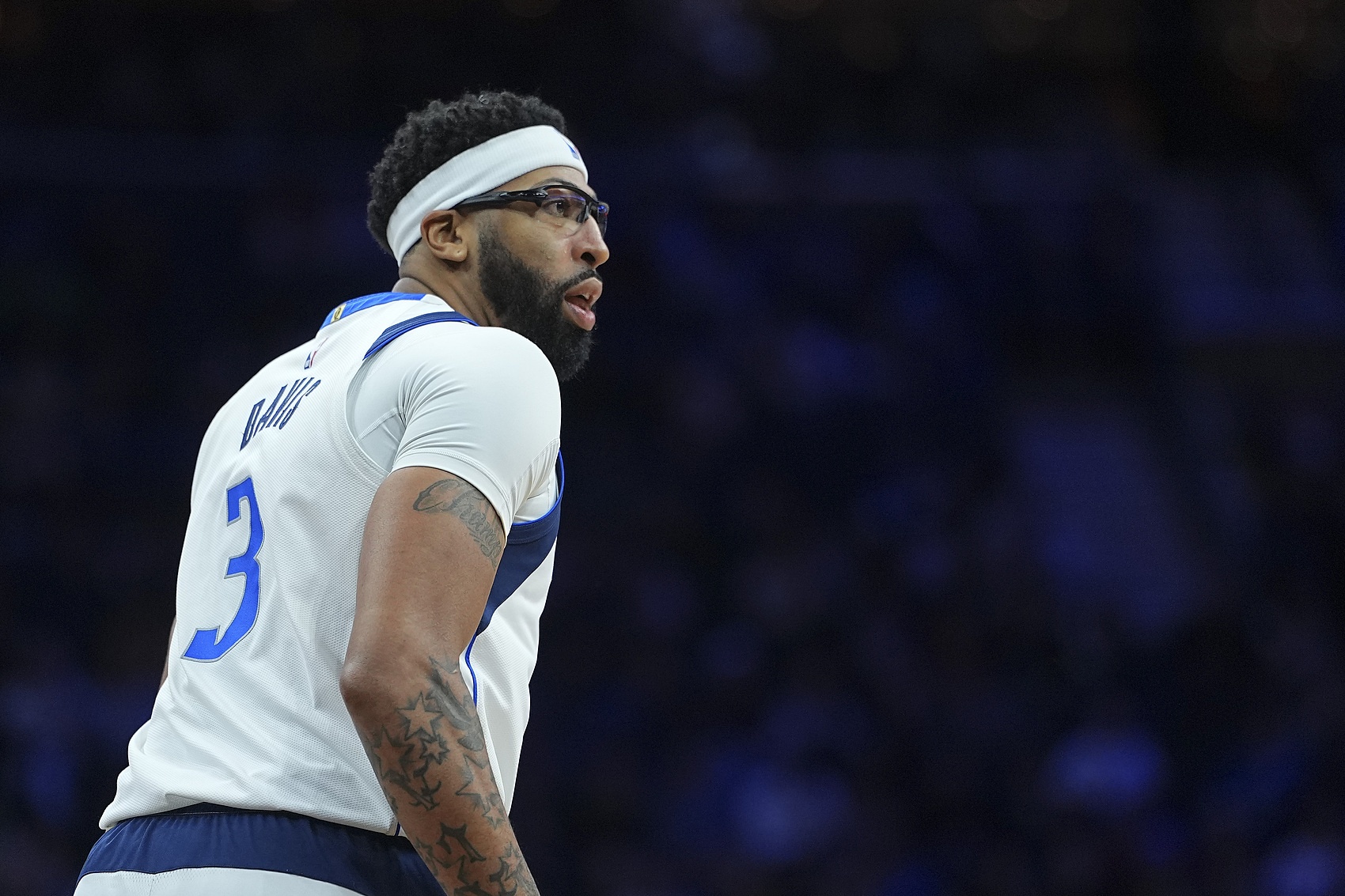 kaiyun-名记：浓眉经纪人里奇·保罗已明确表示 希望独行侠交易戴维斯！