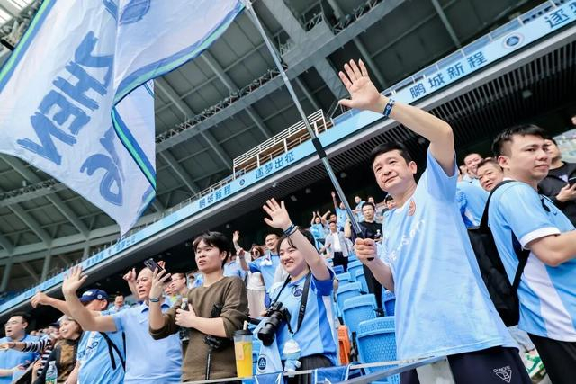 开云体育下载-深圳新鹏城2026赛季出征，陈涛：当所有人疯狂时，我必须要保持冷静|新赛季|姜至鹏|球队|俱乐部|球员_新浪体育_新浪新闻