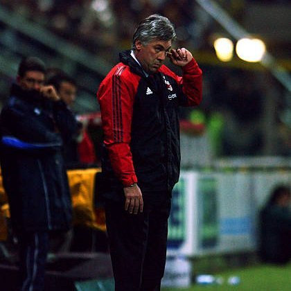 开云体育APP下载-米兰发布安切洛蒂老照片|AC米兰|ac米兰_新浪新闻