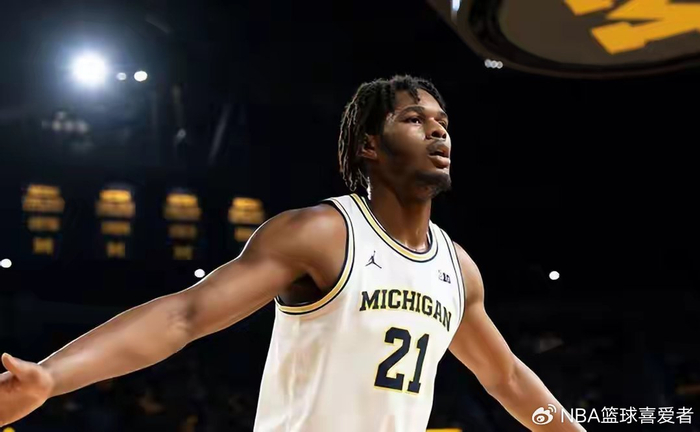 开云-23岁“老菜鸟”靠一记绝命三分杀入NBA？他的逆袭剧本太狠了|三分球|篮板|选秀|伦德伯格|密歇根_新浪体育_新浪新闻